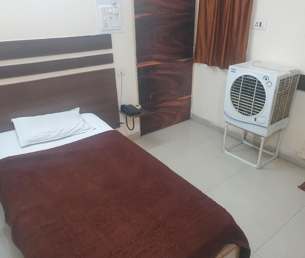 Hotel Anmol Ambikapur Ngoại thất bức ảnh