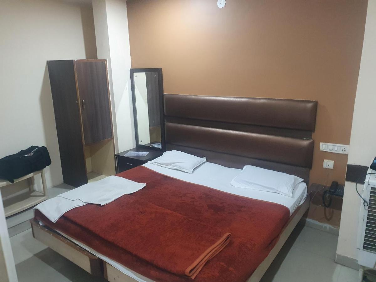 Hotel Anmol Ambikapur Ngoại thất bức ảnh