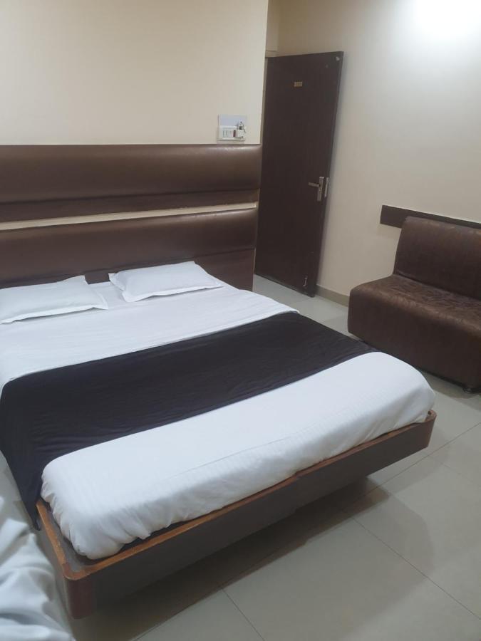 Hotel Anmol Ambikapur Ngoại thất bức ảnh