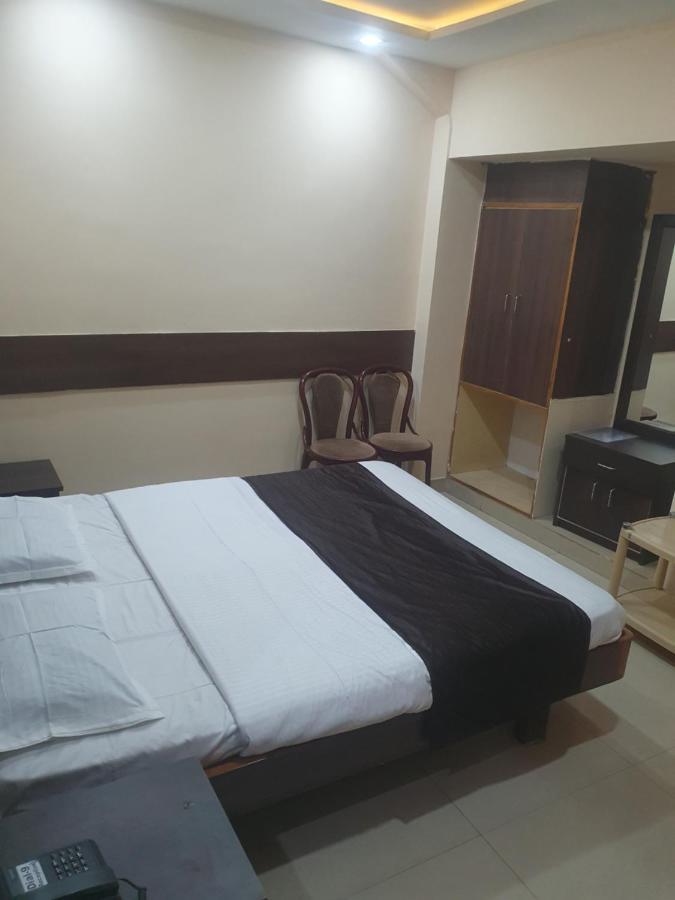 Hotel Anmol Ambikapur Ngoại thất bức ảnh