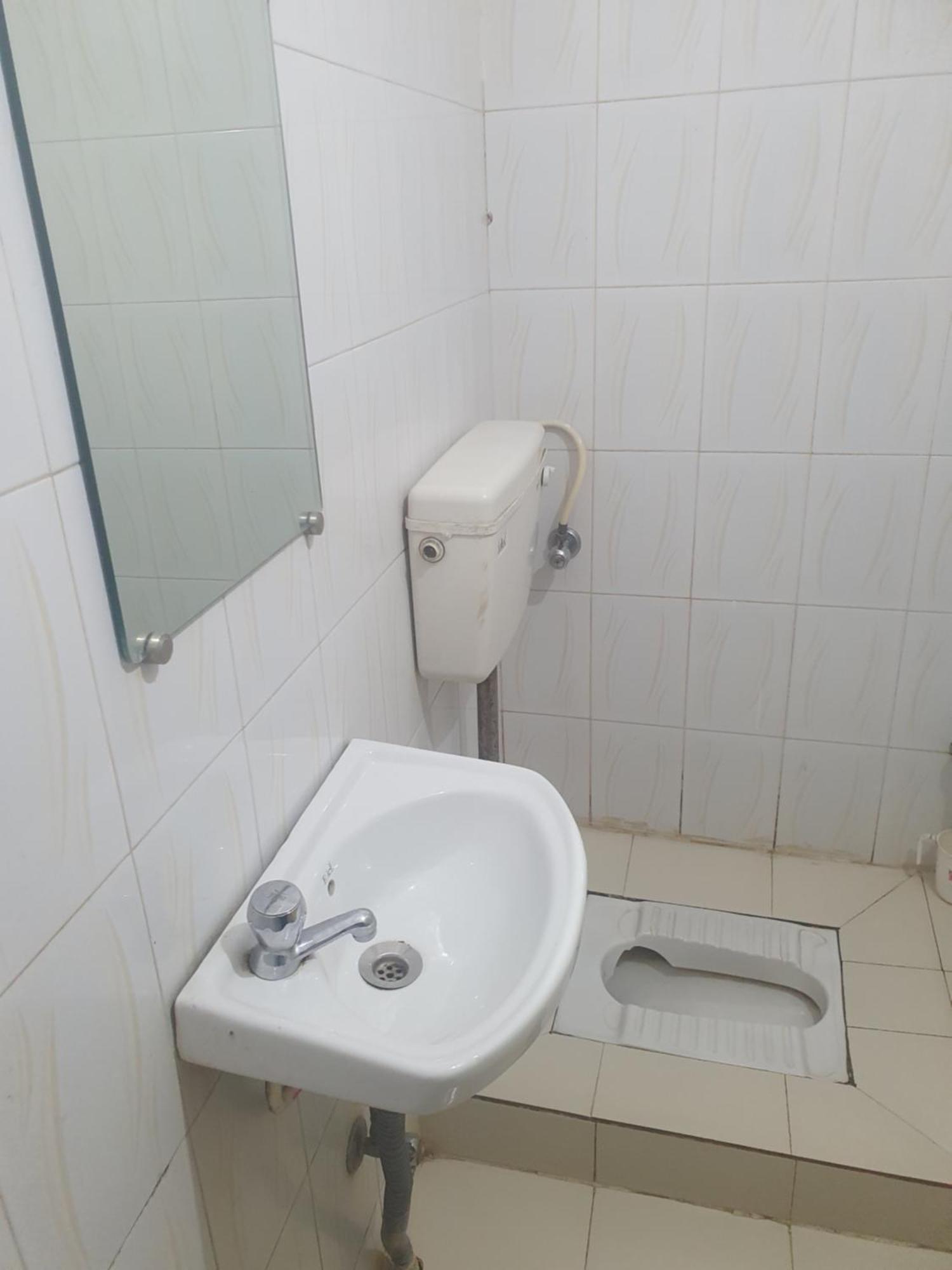 Hotel Anmol Ambikapur Phòng bức ảnh