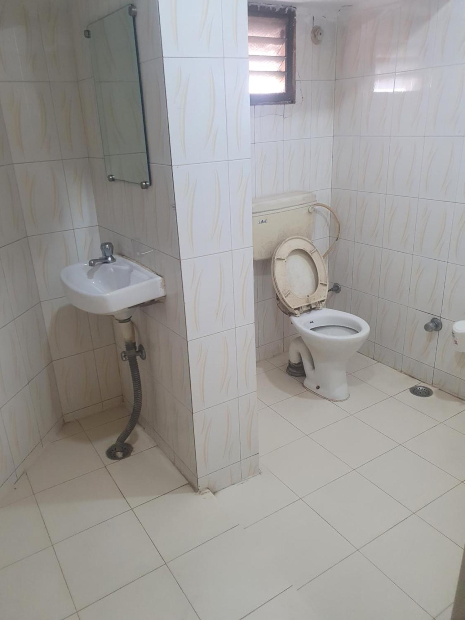 Hotel Anmol Ambikapur Phòng bức ảnh